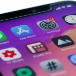 O Preço da Evolução: Do Desconto Inédito no iPhone Air à Brecha Incorrigível dos Chips Antigos